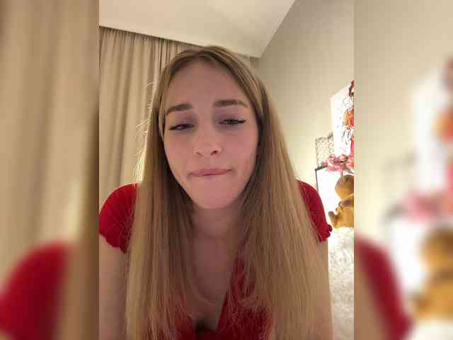 ArinaSmile self squirt camshow