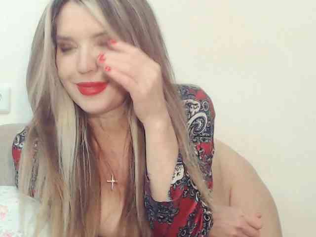 Drakulaura1 solo masturbation show