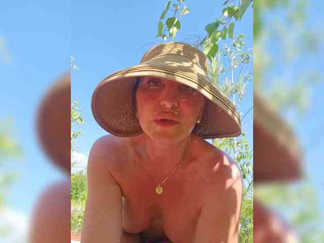 EditaMilf anal camshow - 29 May 2026