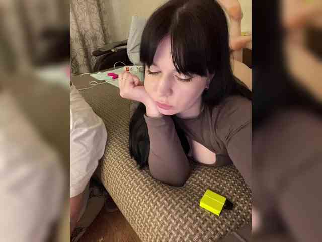 HellMor cowgirl sex show