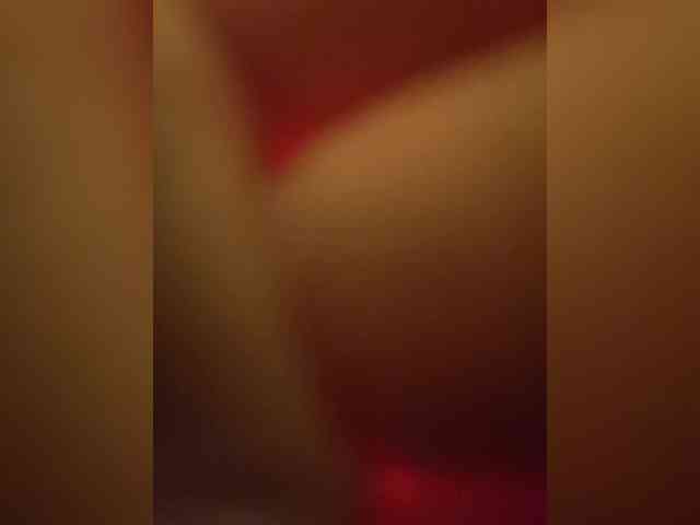 Her-Girl couple show