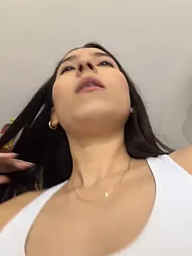 LittleDoll___ swallow cum - 14/12/2023