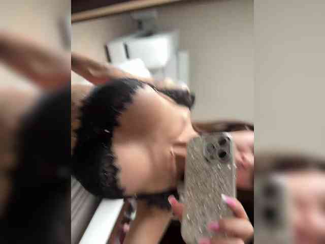 RoxyDoll premium camshow - 19-04-2023