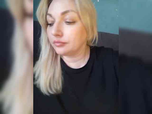 Tanysha-1 ass play - 06/06/2023