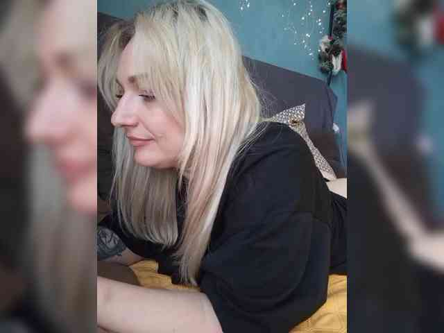 Tanysha-1 pussy camshow