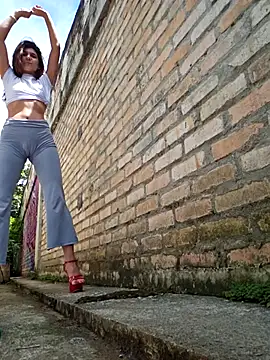 Yuky_ta with friend camshow - 08/04/2023