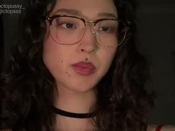 _octopussy_ toy fun camshow