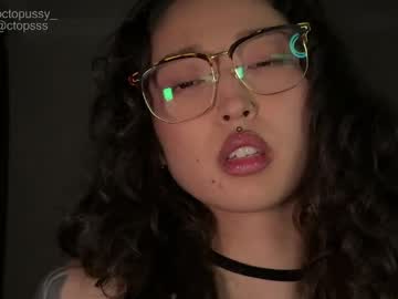 _octopussy_ with friend