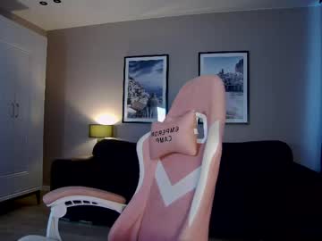 Alice_rays_ pusssy show