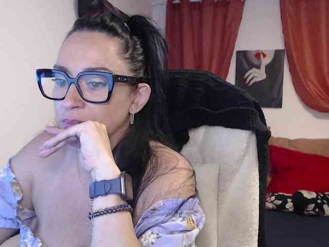 Anaiza pussy play camshow - 08-07-2023