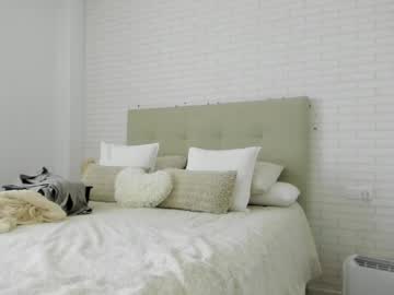 Barbieprincess tits and ass camshow