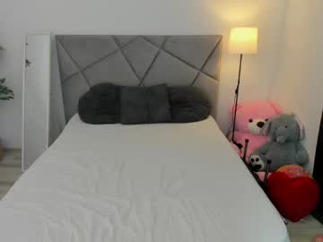 Blueeyeslexxxy pussy play