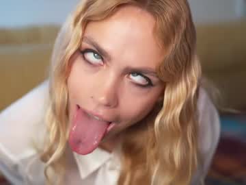 Candylisa fingering - May 08 2023