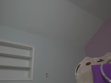 Chroniclove pussy play camshow