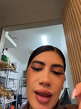 Clarachanelricek solo masturbation - July 01 2023