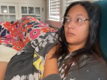 Dreamyriri tits and ass camshow