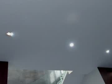 Ehotlovea tits and ass show