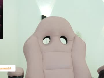 Emma_jamess with friend