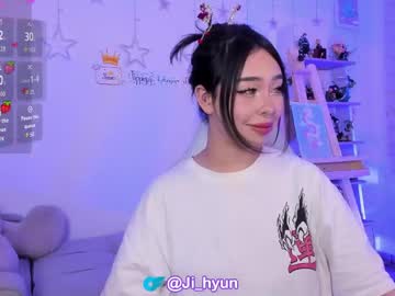 Ji_hyun tits and ass