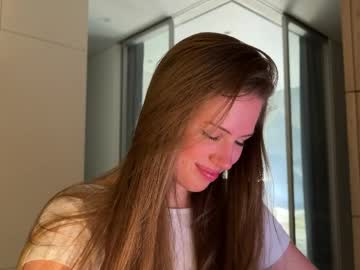 Kiramystery lesbian camshow