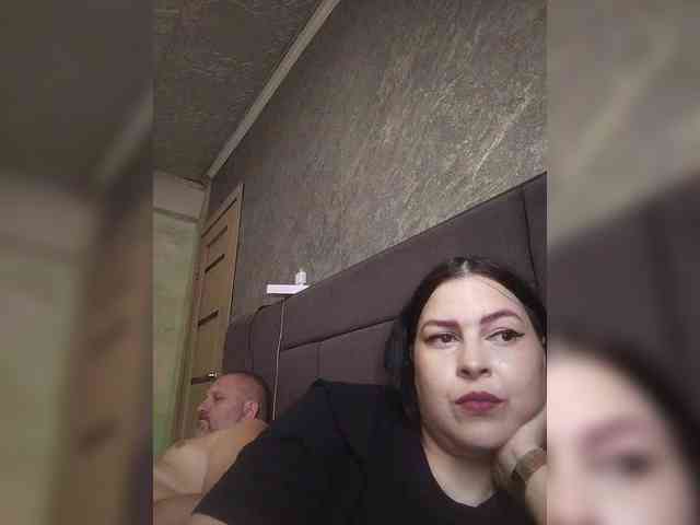 Kissmabont threesome