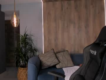 Kylamorrison dildo show