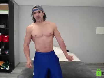 Latino23bom cum camshow