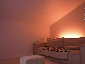 Lil_eva toy fun show