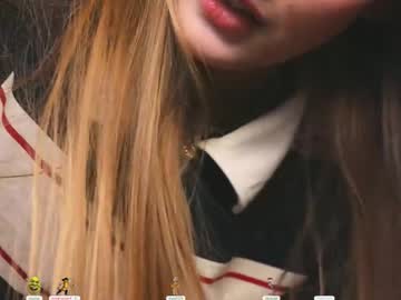 Lissa_meooow with friend show