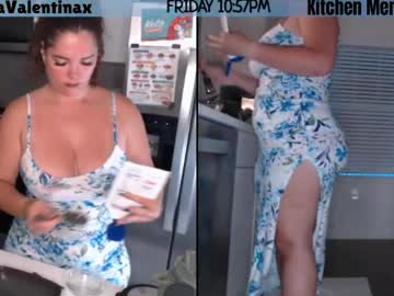 Milavalentinax pussy play show - 31 July 2024