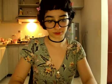 Petitee_lunna solo masturbation - April 11 2023