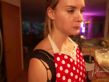 Phoenix_taylor tits and ass - 11.15.2023