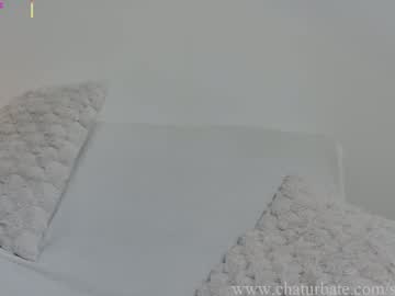 Sellapink with friend