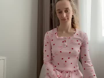 Shy_schoolgirl_ pvt show