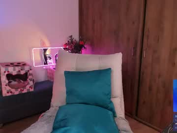 Solosara8 oiled camshow